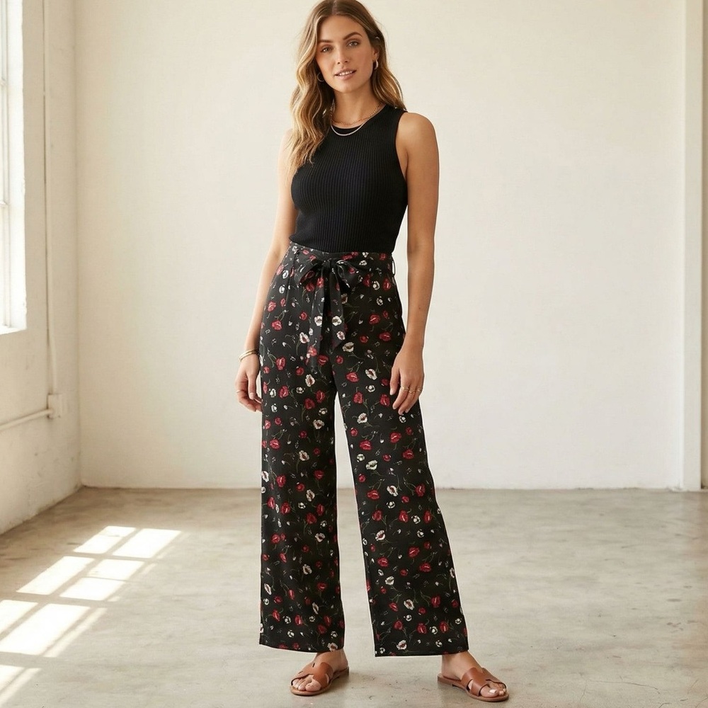 Lush - Black Wide-Leg Tie-Waist Pants with Red Floral Print - Women’s Size M
